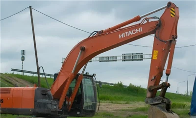 JCB ekskavatörü Hitachi ile nasıl karşılaştırılır?